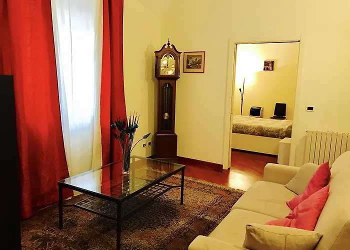 Tl Palazzo Fantuzzi *