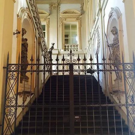 Tl Palazzo Fantuzzi * Bolonia