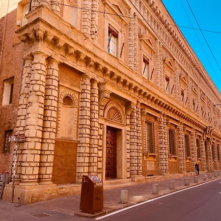 Tl Palazzo Fantuzzi