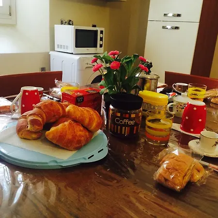 Tl Palazzo Fantuzzi *