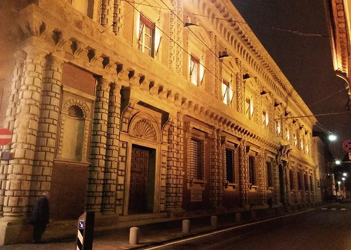 Tl Palazzo Fantuzzi *