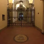 Tl Palazzo Fantuzzi Апартаменты
