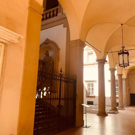 Tl Palazzo Fantuzzi