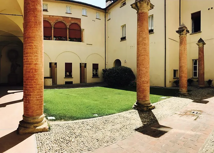 Tl Palazzo Fantuzzi *